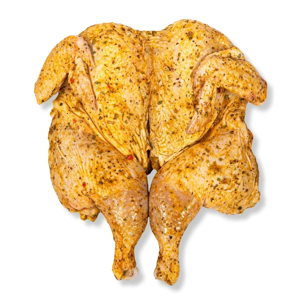 دجاجه كاملة متبلة BBQ